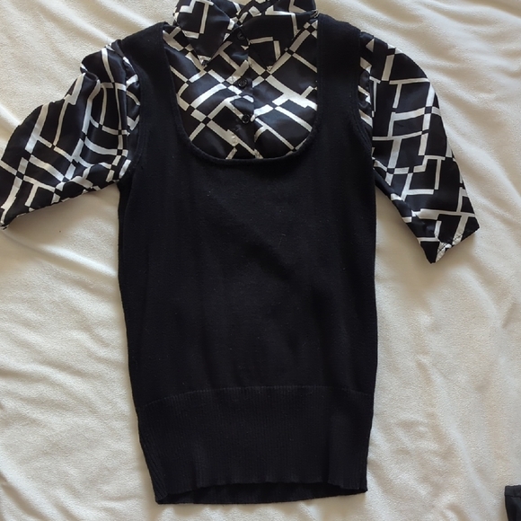 Set Of 5 Size Medium Juniors Tops. - Picture 6 of 12